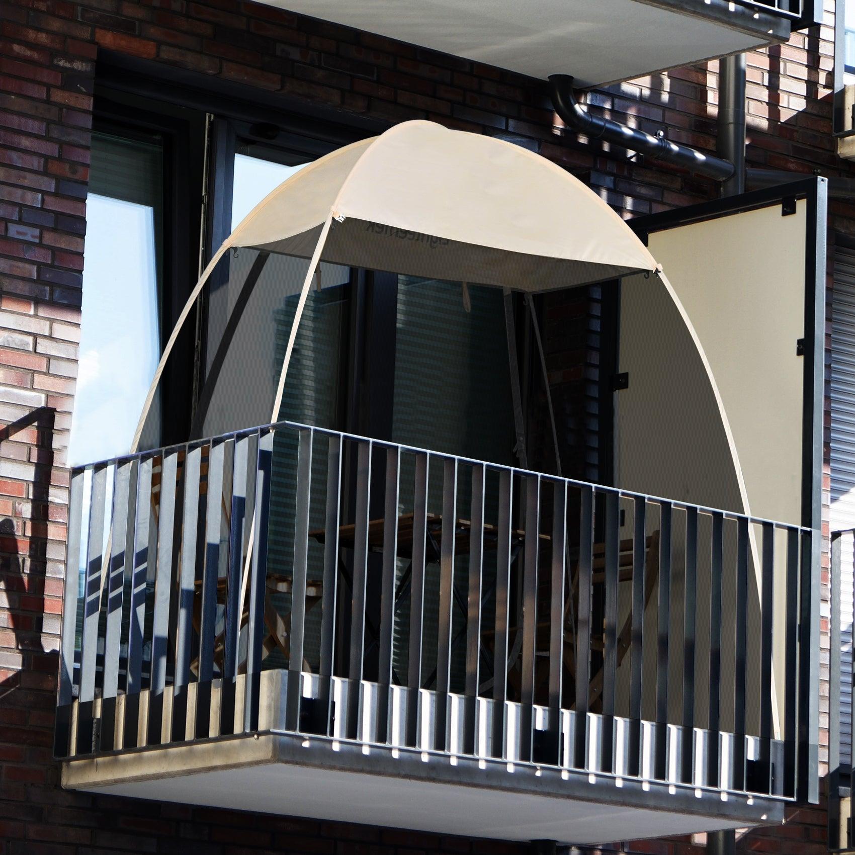 7'x4' Pop Up Screen House is suitable for New York city apartment balcony
